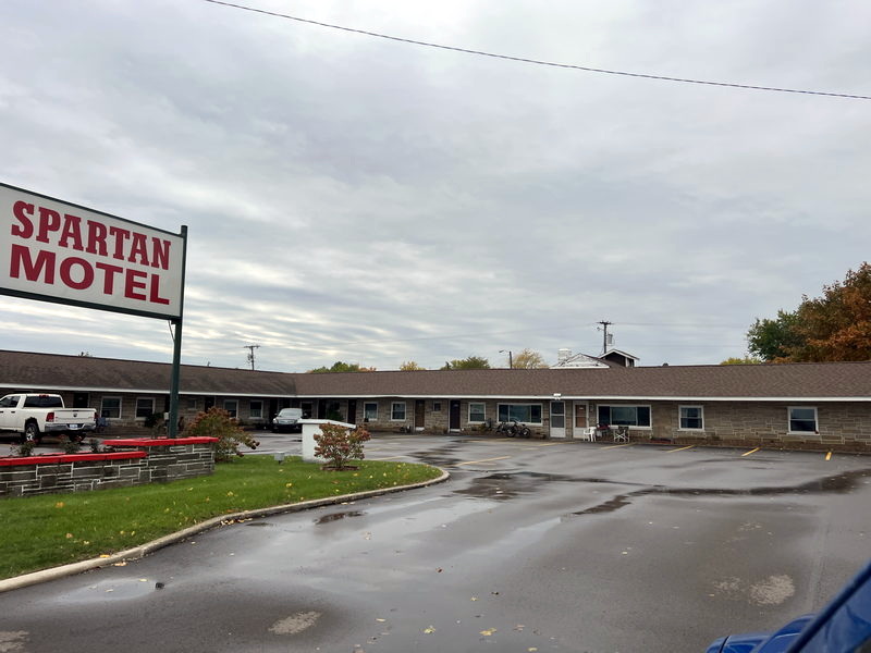 Spartan Motel - Oct 22 2023 Photo (newer photo)